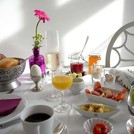 Alte Apotheke Alojamento de Acomodação e Pequeno-almoço Karlsbad