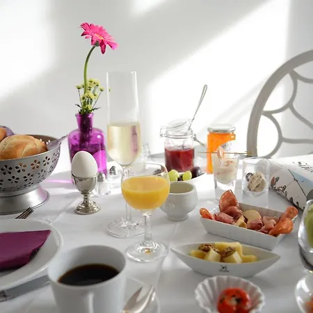 Alte Apotheke Bed & Breakfast